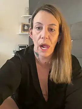 blondebitch2 online show from 02-10-25, 01:11