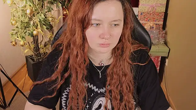 carolina elf online show from 12-23-25, 04:43