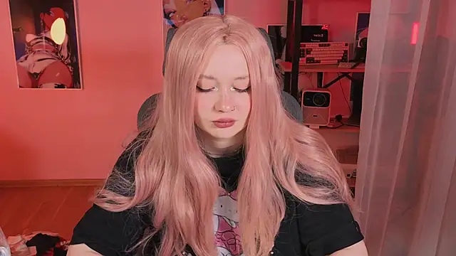 carolina elf online show from 03-31-26, 05:08