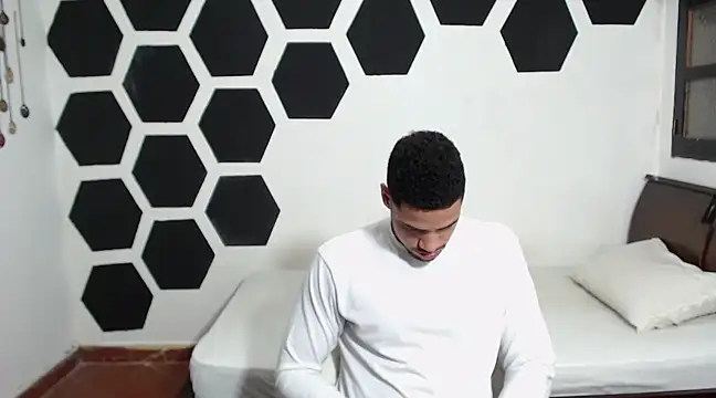 Snapshot of Jhors__Collens chatting on 02-01-25, 04:56 Jhors Collens online show from 02-01-25, 04:56
