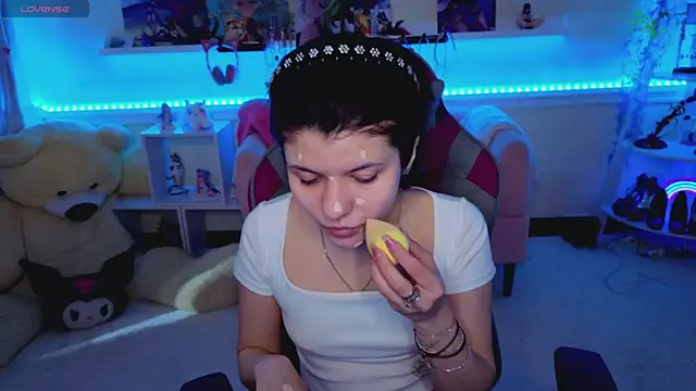 Snapshot of Katya_Zaitseva chatting on 04-26-26, 12:25 Katya Zaitseva online show from 04-26-26, 12:25