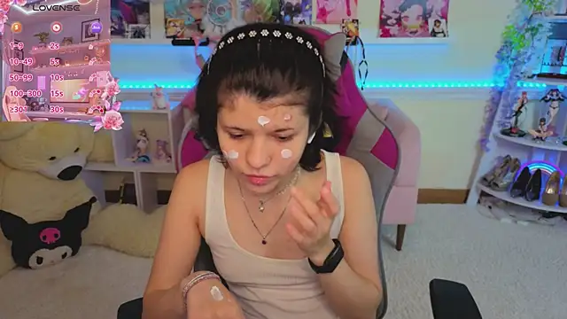 Snapshot of Katya_Zaitseva chatting on 07-15-26, 06:13 Katya Zaitseva online show from 07-15-26, 06:13