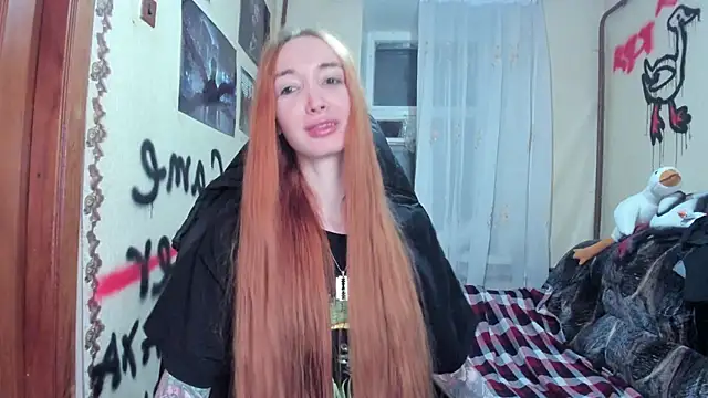 Roxy Silver online show from 02-19-25, 08:20