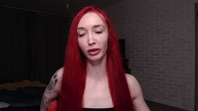Roxy Silver online show from 06-12-26, 10:08