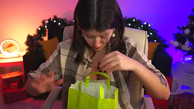 NicoleMun online show from 01-07-25, 01:14