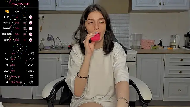 broosnica1 online show from 02-22-25, 06:41