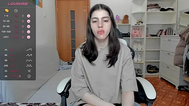 broosnica1 online show from 04-22-26, 07:22