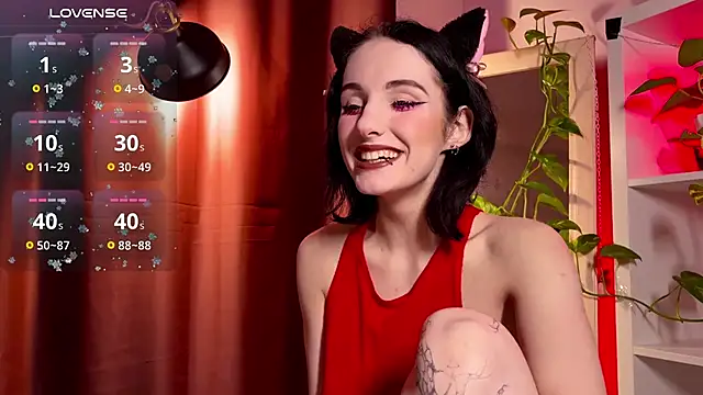 Snapshot of Alice_Succuby chatting on 01-31-25, 07:40 Alice Succuby online show from 01-31-25, 07:40