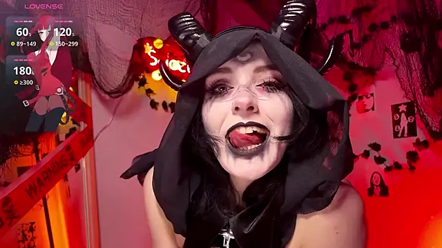 Snapshot of Alice_Succuby chatting on 10-31-25, 07:37 Alice Succuby online show from 10-31-25, 07:37