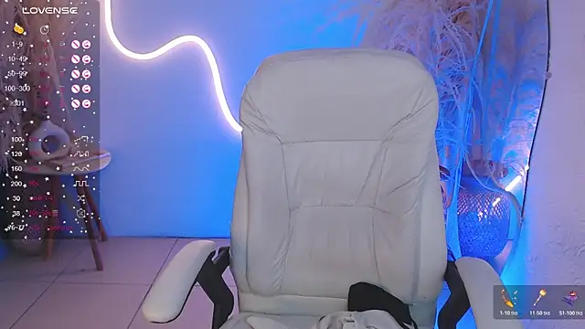 ViolettaHotLatin  online show from 11-06-25, 12:39