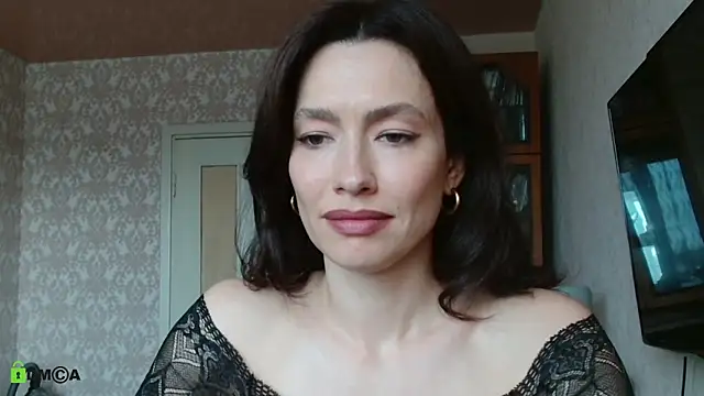 Snapshot of alicia_spicy chatting on 05-31-26, 11:06 alicia spicy online show from 05-31-26, 11:06