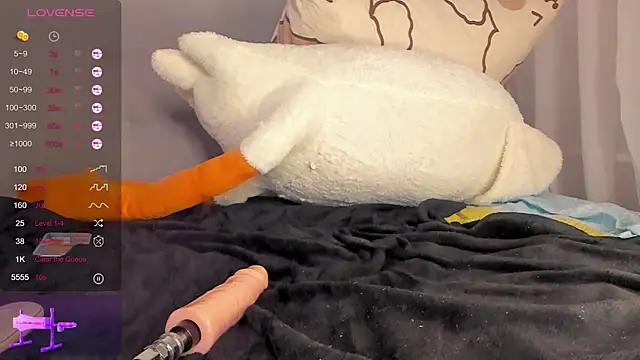 Snapshot of NeilRogers chatting on 02-17-25, 02:09 NeilRogers online show from 02-17-25, 02:09