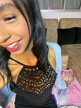 Snapshot of xenia_golden chatting on 04-29-26, 12:09 xenia golden online show from 04-29-26, 12:09