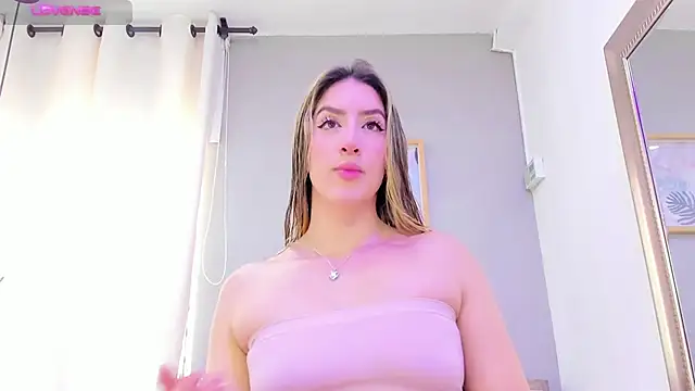  AlejaCruz  online show from 02-27-26, 05:57