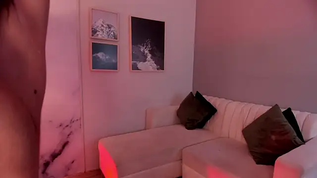 Violetta Nur online show from 07-27-26, 09:11