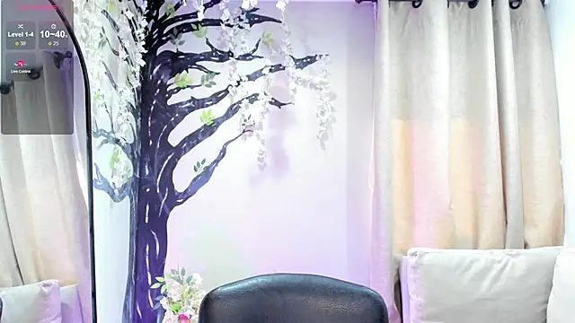  LaraMom  online show from 06-03-26, 07:41