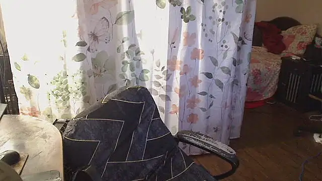 Snapshot of Ireallysquirt chatting on 04-19-26, 01:27 Ireallysquirt online show from 04-19-26, 01:27