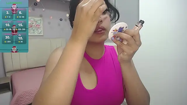 Snapshot of ema_saenz chatting on 12-16-24, 07:10 ema saenz online show from 12-16-24, 07:10