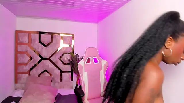 Anny osorio online show from 01-28-25, 01:18