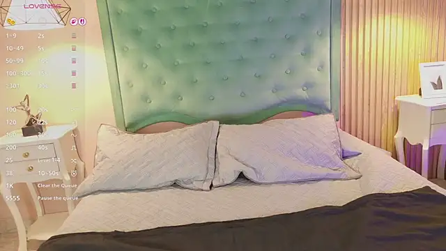 Anny osorio online show from 05-19-26, 04:24