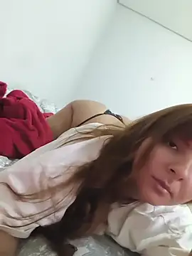 Snapshot of Bruninha_Hot10 chatting on 03-13-26, 10:11 Bruninha Hot10 online show from 03-13-26, 10:11