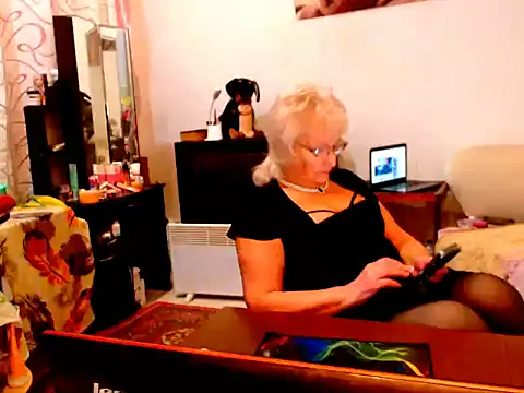 Snapshot of Natali7634 chatting on 01-29-25, 07:32 Natali7634 online show from 01-29-25, 07:32