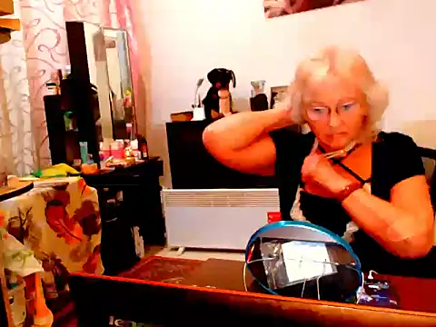 Snapshot of Natali7634 chatting on 01-31-25, 03:44 Natali7634 online show from 01-31-25, 03:44