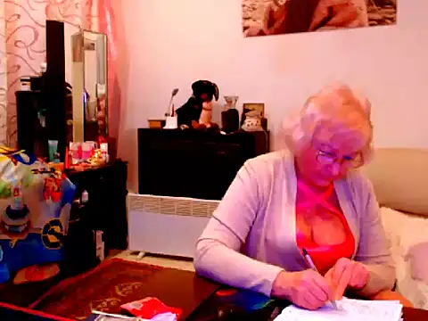 Snapshot of Natali7634 chatting on 02-06-25, 03:59 Natali7634 online show from 02-06-25, 03:59