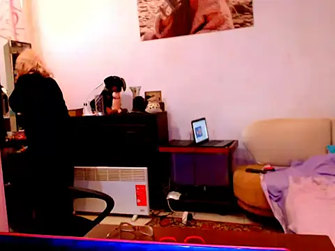 Snapshot of Natali7634 chatting on 03-05-25, 06:33 Natali7634 online show from 03-05-25, 06:33