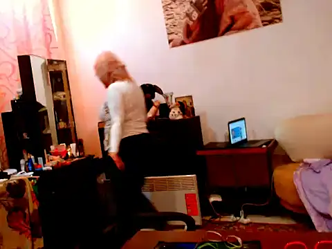 Snapshot of Natali7634 chatting on 03-12-25, 08:41 Natali7634 online show from 03-12-25, 08:41