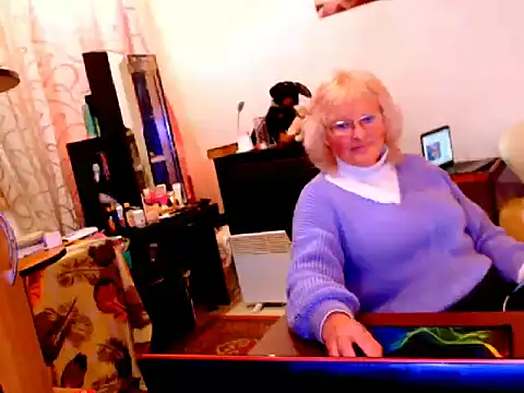 Snapshot of Natali7634 chatting on 03-14-25, 10:18 Natali7634 online show from 03-14-25, 10:18
