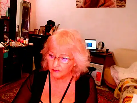 Snapshot of Natali7634 chatting on 03-17-25, 06:18 Natali7634 online show from 03-17-25, 06:18
