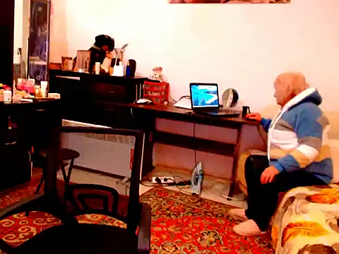 Snapshot of Natali7634 chatting on 03-17-25, 01:50 Natali7634 online show from 03-17-25, 01:50