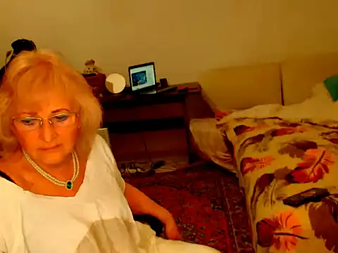 Snapshot of Natali7634 chatting on 03-22-25, 05:09 Natali7634 online show from 03-22-25, 05:09