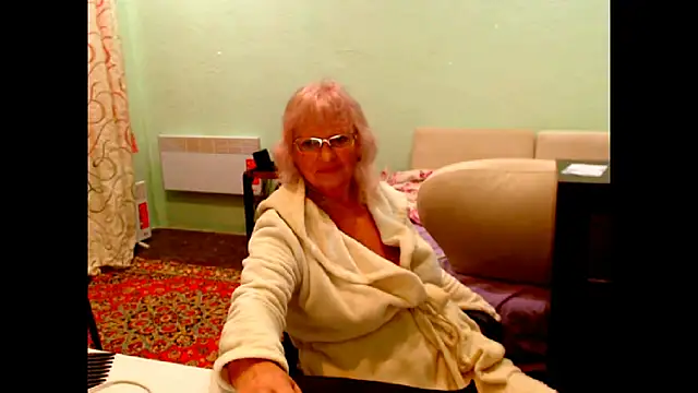 Snapshot of Natali7634 chatting on 09-23-25, 07:28 Natali7634 online show from 09-23-25, 07:28