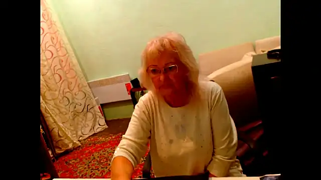 Snapshot of Natali7634 chatting on 10-20-25, 03:29 Natali7634 online show from 10-20-25, 03:29