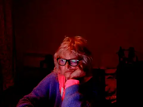 Natali7634 online show from 04-25-26, 12:24