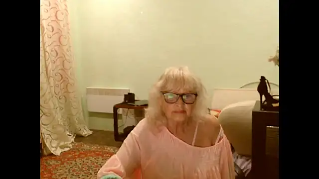 Snapshot of Natali7634 chatting on 05-17-26, 05:09 Natali7634 online show from 05-17-26, 05:09