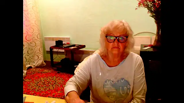 Snapshot of Natali7634 chatting on 06-08-26, 03:18 Natali7634 online show from 06-08-26, 03:18