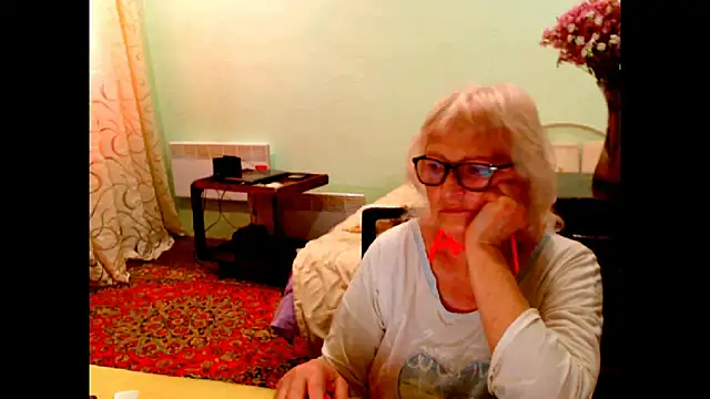 Snapshot of Natali7634 chatting on 06-10-26, 04:06 Natali7634 online show from 06-10-26, 04:06