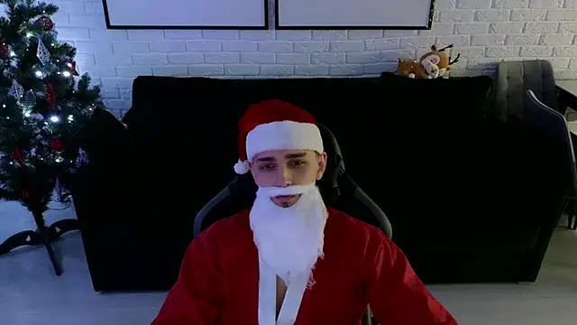 Snapshot of Larstar01 chatting on 12-26-24, 02:01 Larstar01 online show from 12-26-24, 02:01