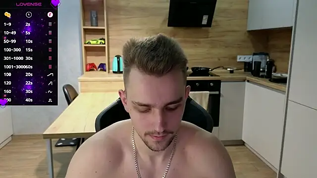 Snapshot of Larstar01 chatting on 02-14-25, 09:21 Larstar01 online show from 02-14-25, 09:21