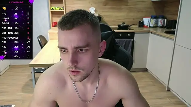 Snapshot of Larstar01 chatting on 03-03-25, 11:14 Larstar01 online show from 03-03-25, 11:14