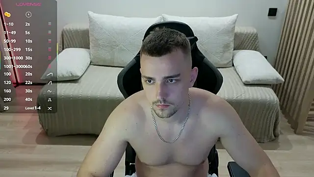 Snapshot of Larstar01 chatting on 09-21-25, 09:27 Larstar01 online show from 09-21-25, 09:27