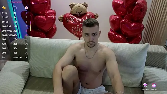 Snapshot of Larstar01 chatting on 10-09-25, 08:51 Larstar01 online show from 10-09-25, 08:51