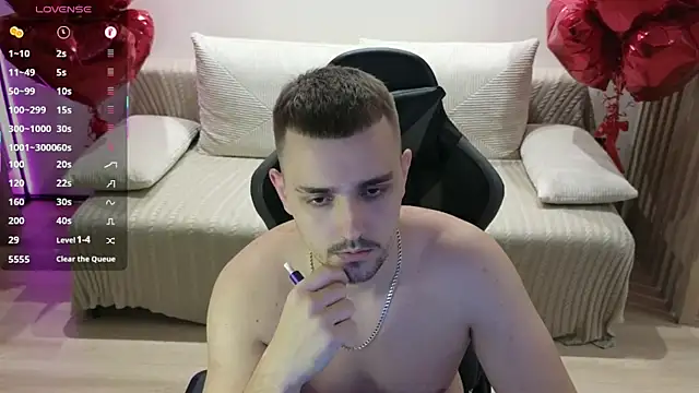 Larstar01 online show from 11-06-25, 12:22