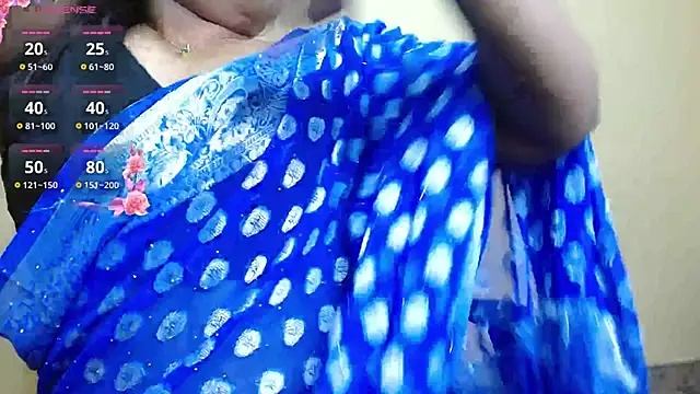 Snapshot of Nithya_05 chatting on 11-20-25, 05:18 Nithya 05 online show from 11-20-25, 05:18