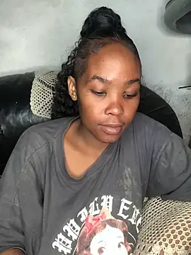 Snapshot of Nicole_Liam_ chatting on 03-11-26, 08:04 Nicole Liam online show from 03-11-26, 08:04