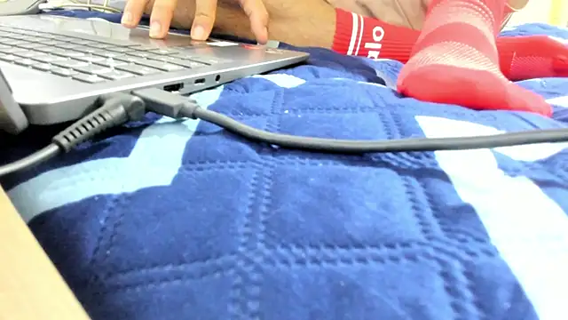 Snapshot of Aronxxs chatting on 09-20-25, 11:11 Aronxxs online show from 09-20-25, 11:11