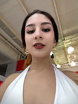 Mon Cherry online show from 11-11-25, 01:05